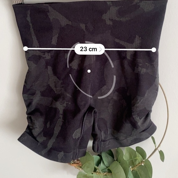 Gymshark seamless camo shorts ladies size XS S workout gym athletic - Picture 8 of 8